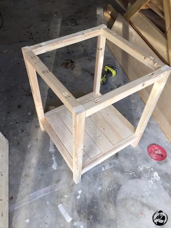 Handmade direct Square Side Table Plans - Step 9