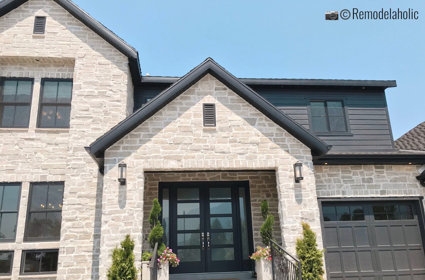 Outdoor Sconce Style Lighting, SLPH 2018 Home 4 Ivory Homes, Photo by Bekob
