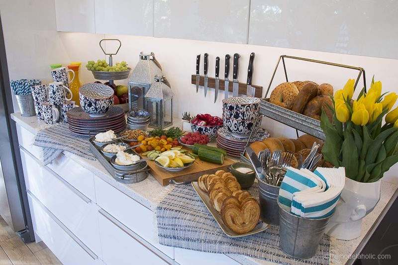 striking serving ware set up Bekob.com
