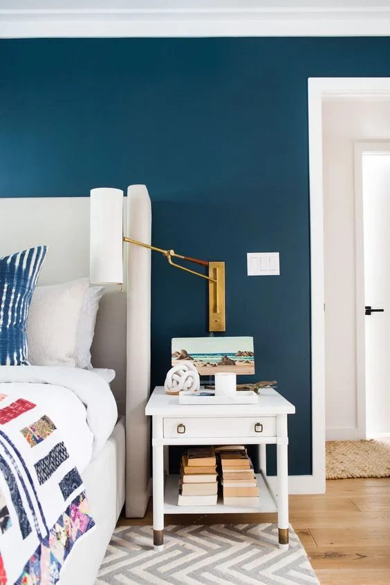 Shabby Chic Mid-Century Style Mashup | A bit of rustic style, a bit of vintage style, and a whole lot of color! Bekob.com