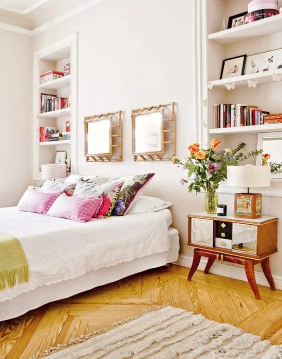 Shabby Chic Mid-Century Style Mashup | A bit of rustic style, a bit of vintage style, and a whole lot of color! Bekob.com