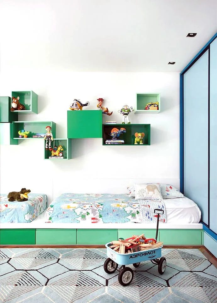 No matter the age or gender, having kids share a bedroom can be challenging. Here are 25 solid options to create the well fitted shared bedroom! 25 Stellar Shared Bedrooms for Kids