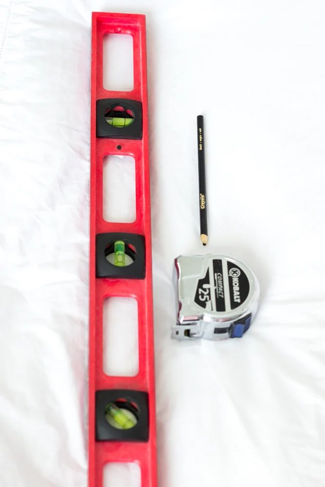 How to Shiplap a Wall for Free | Bless'er House for Bekob.com - A quick and straightforward walkthrough on how to shiplap a wall for free using just two standard toolbox items. No