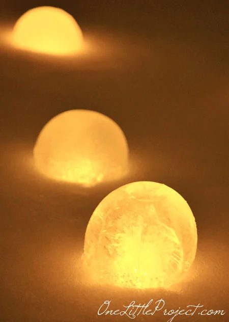 straightforward ice luminary balls - One Little Project via @Bekob