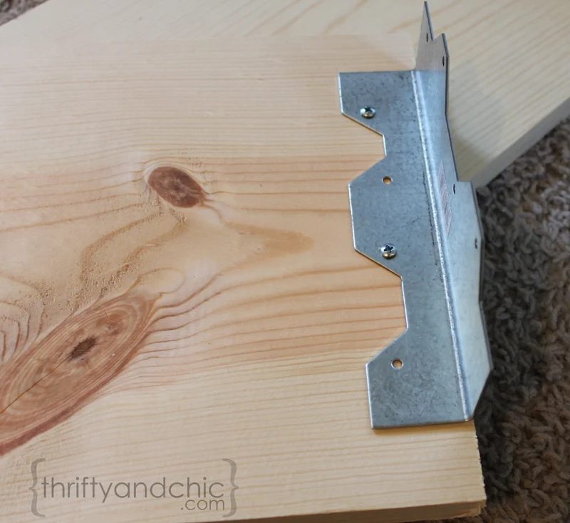 brackets to build a direct sofa table, featured on Bekob.com