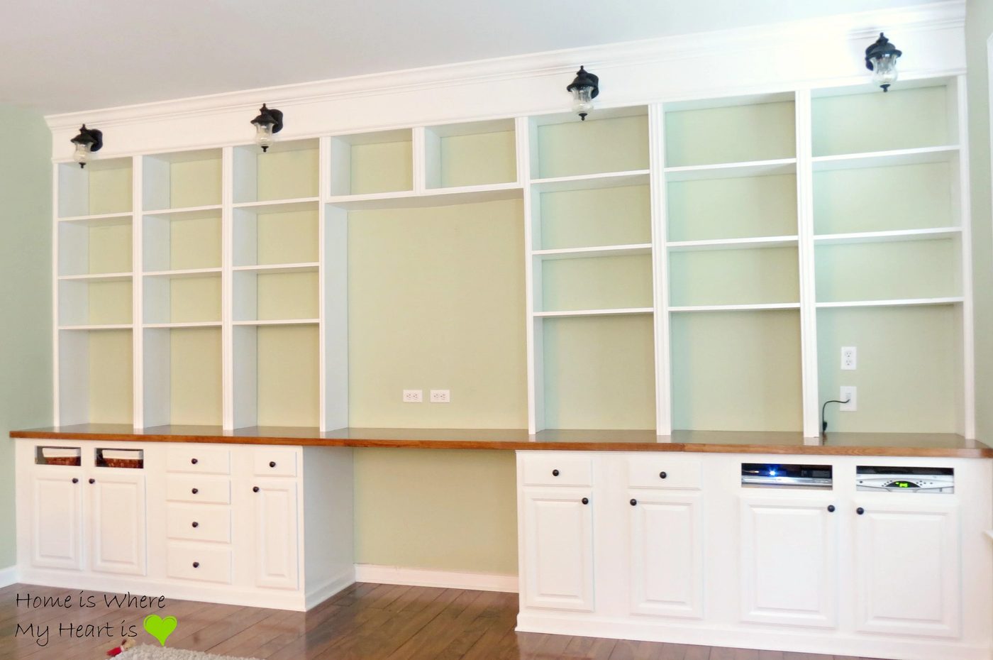 wall-to-wall built-in desk and bookshelf, Home Is Where My Heart Is featured on Bekob