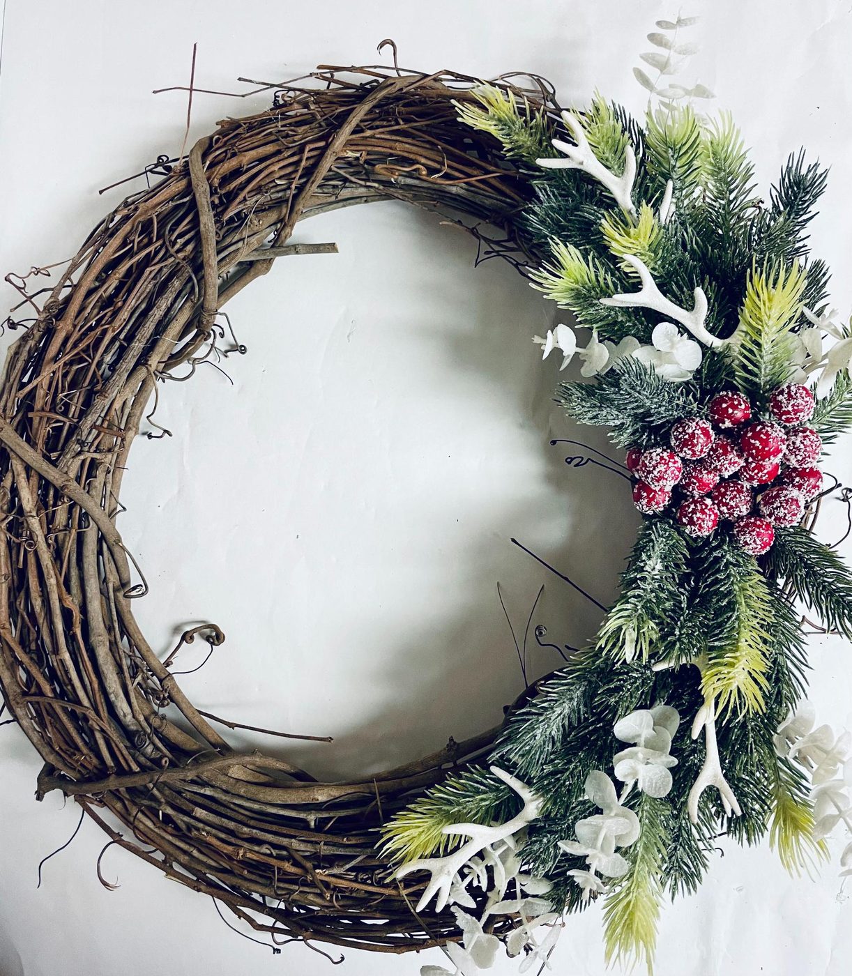 direct Handmade Dollar Tree Christmas Wreath walkthrough, Bekob (9)