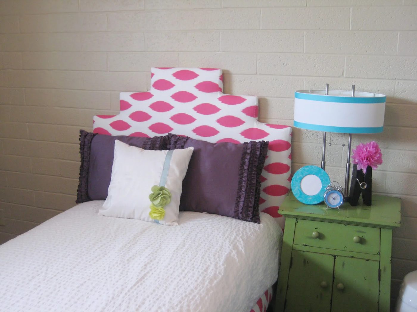 little girls upholstered bed 13