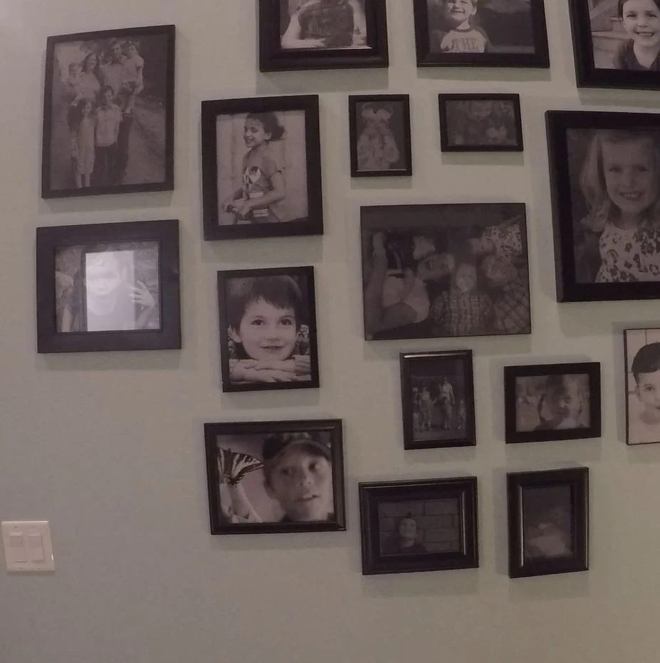 Bekob Gallery Wall Simplified (46)