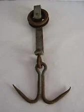 use meat pulley for sliding barn door hardware, Girl Meets Carpenter on @Bekob