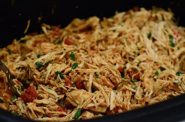 Make your taco dinners even easier by cooking the meat in a slow cooker. Here are 8 straightforward slow cooker taco recipes for busy days! 8 straightforward Slow Cooker Taco Recip