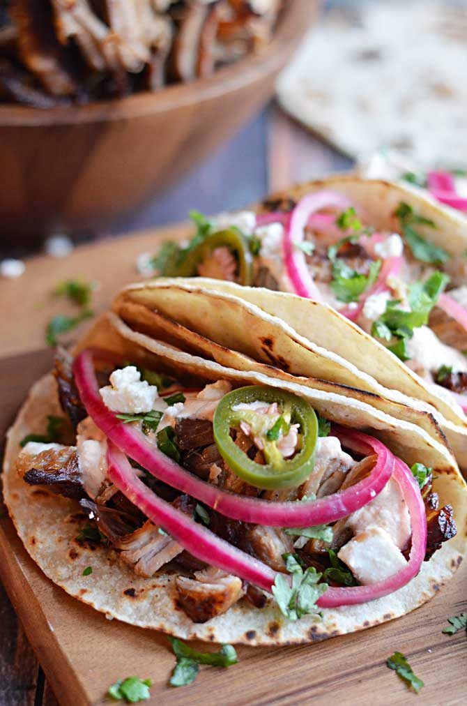 Make your taco dinners even easier by cooking the meat in a slow cooker. Here are 8 straightforward slow cooker taco recipes for busy days! 8 straightforward Slow Cooker Taco Recip