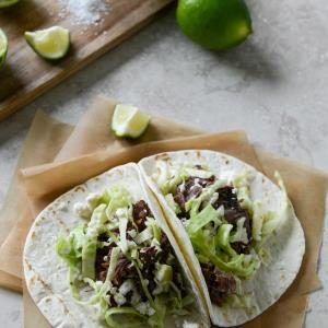 Make your taco dinners even easier by cooking the meat in a slow cooker. Here are 8 straightforward slow cooker taco recipes for busy days! 8 straightforward Slow Cooker Taco Recip
