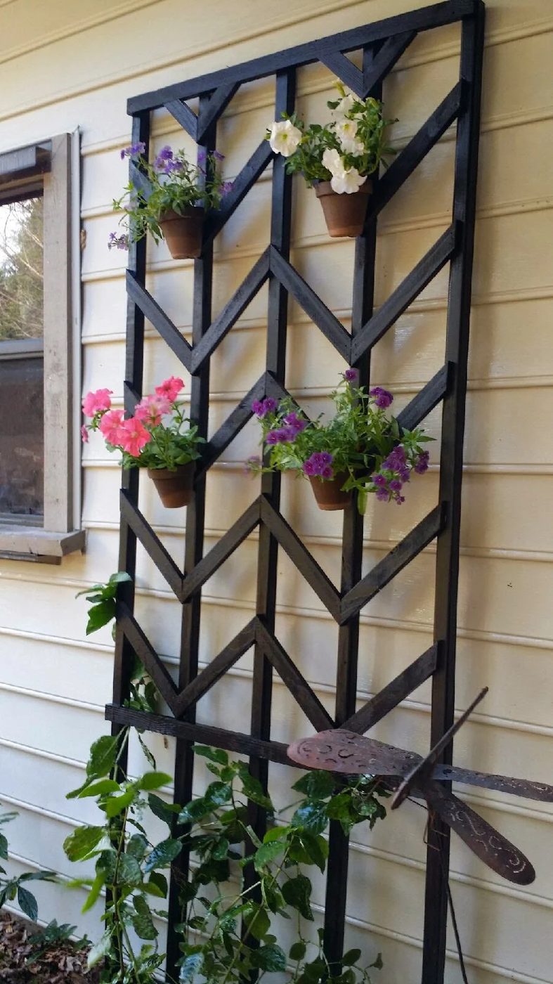 hang flower pots on a painted chevron handmade lattice - Easter Avenue Co on @Bekob