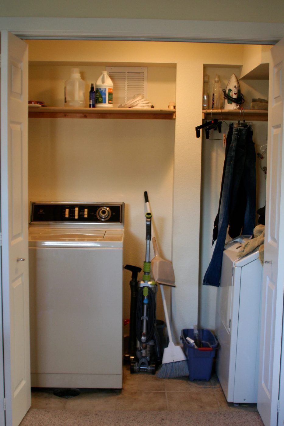 small laundry room makeover before, Love Melinda on Bekob