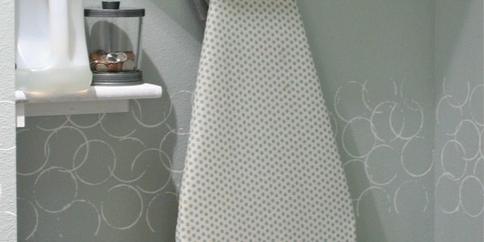 Small Laundry Room Makeover