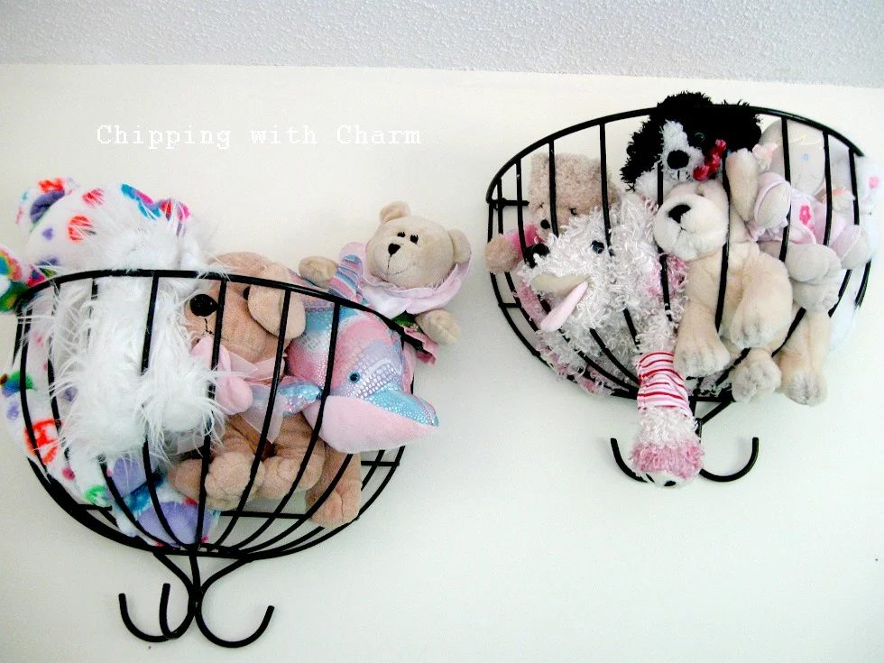 Little Girls Dream Room Stuffed Animal Storage