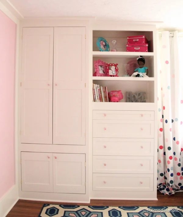 built-in closet for kids clothes and toys, Bekob