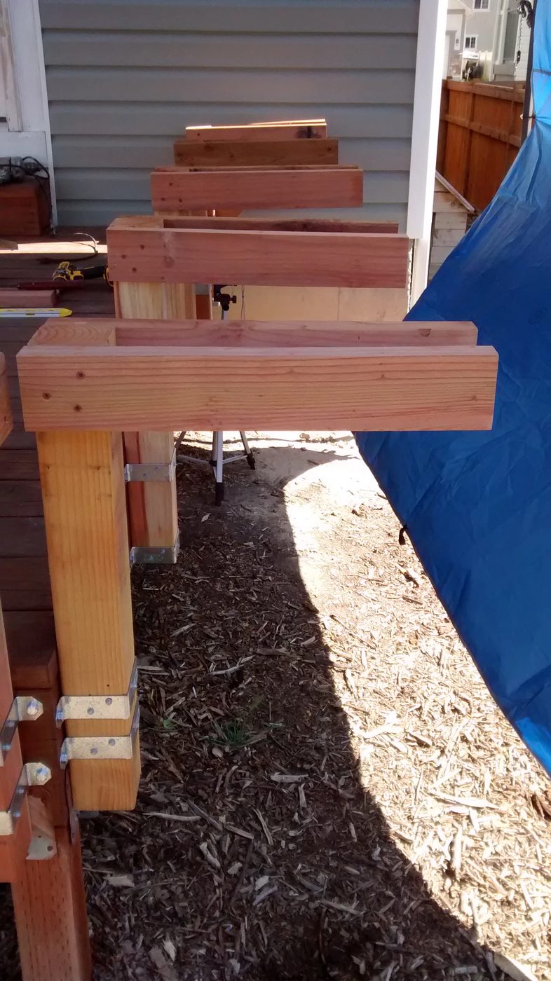 Building Plan and walkthrough: Space-Saving Built-in Deck Benches and Tables @Bekob