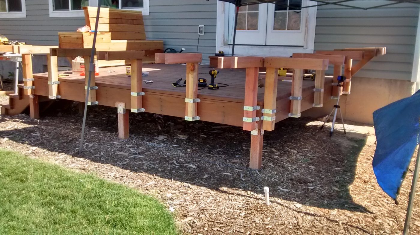 Building Plan and walkthrough: Space-Saving Built-in Deck Benches and Tables @Bekob