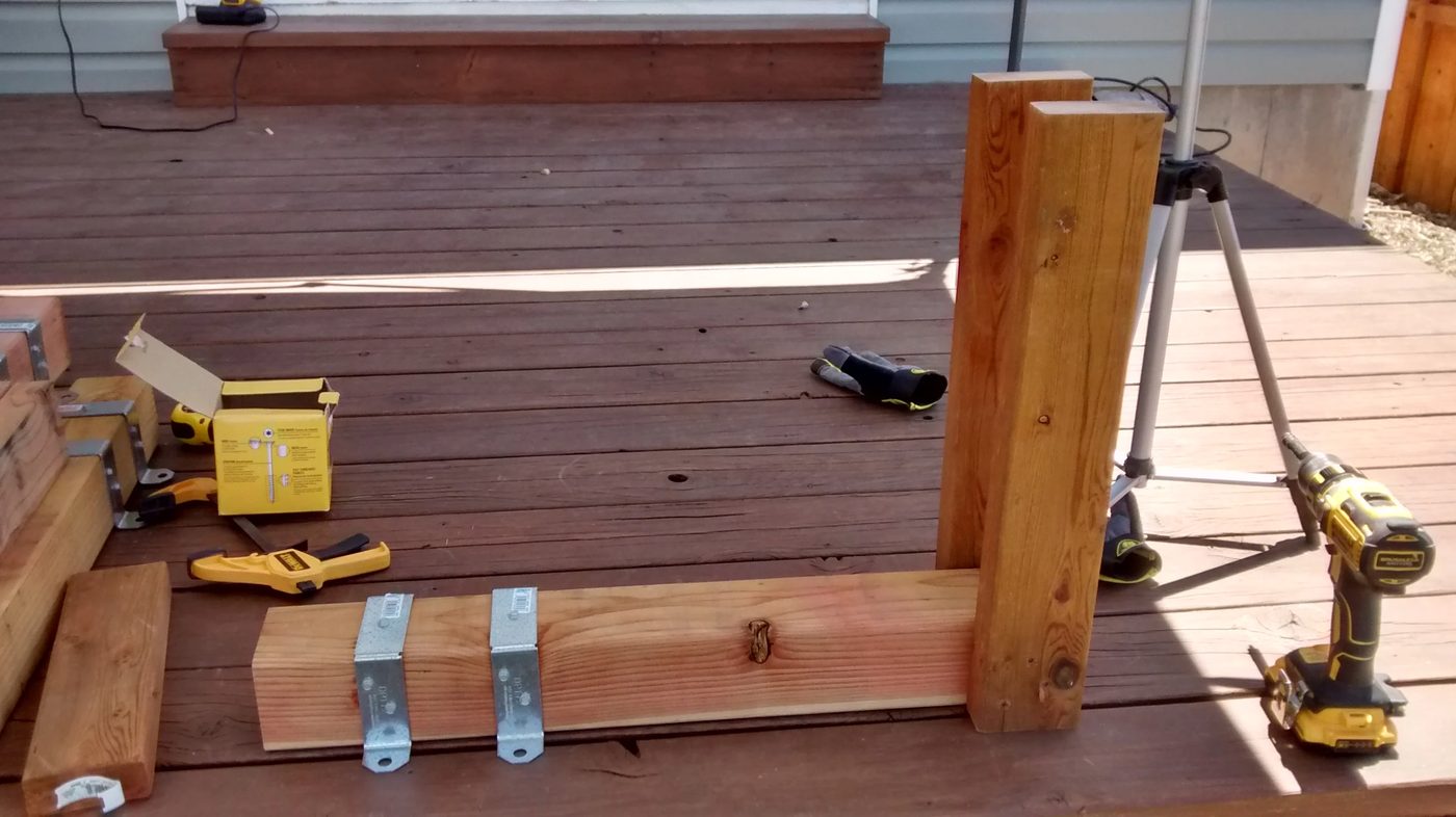 Building Plan and walkthrough: Space-Saving Built-in Deck Benches and Tables @Bekob