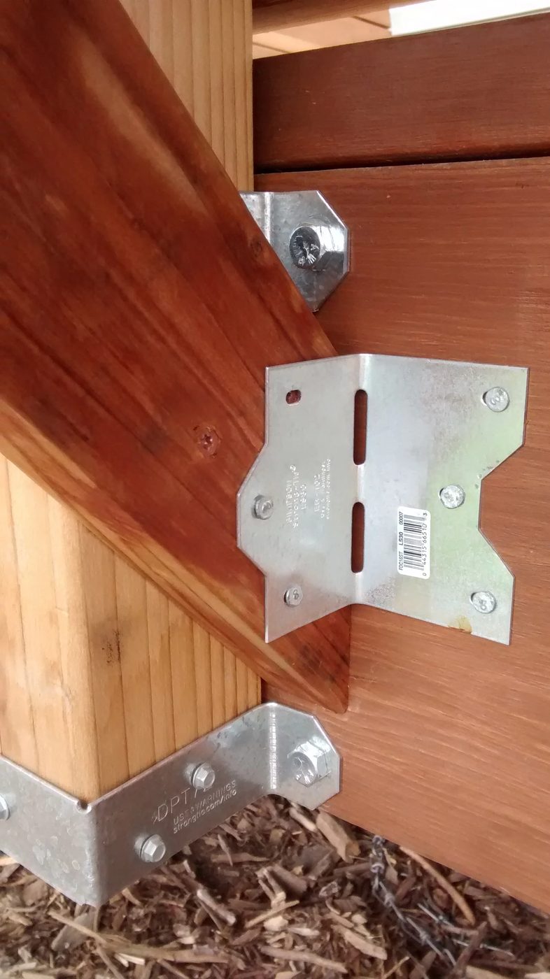 Building Plan and walkthrough: Space-Saving Built-in Deck Benches and Tables @Bekob
