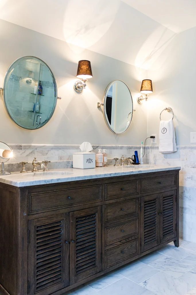 (Coventry) dark wood double vanity with marble top in large bathroom, painted in Stonington Gray by Benjamin Moore @Bekob