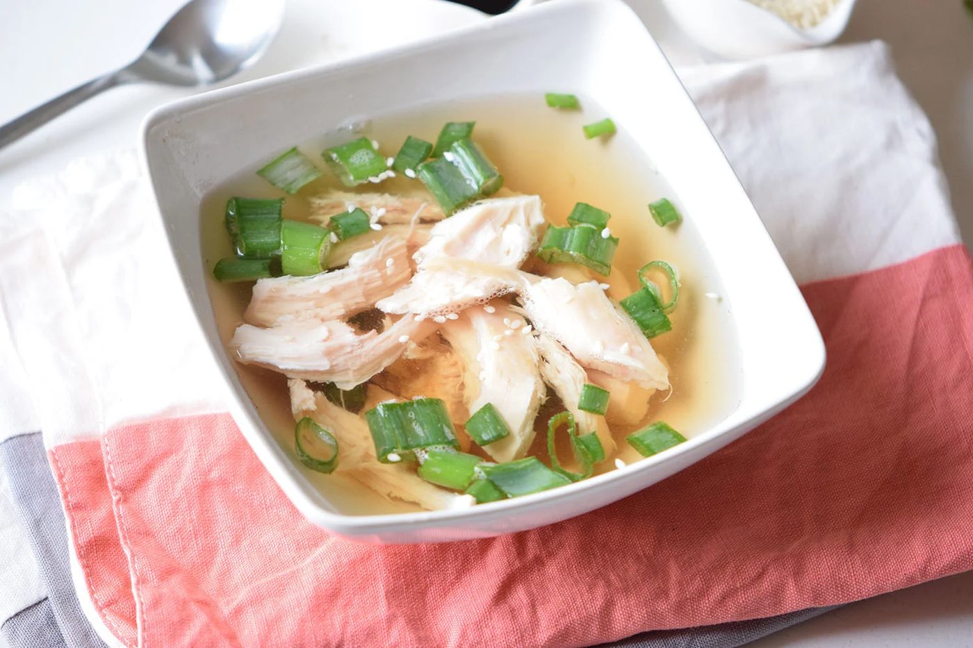 Looking for a direct and unique soup to serve for dinner? this light and yummy soup is well fitted for cool nights. Spicy Korean Soup Recipe on Bekob.com
