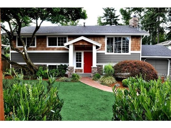 Split Level Curb Appeal | How to add character and architectural interest to the exterior of a split level home