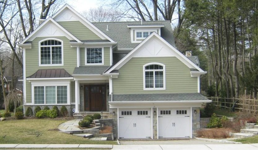 Split Level Curb Appeal | How to add character and architectural interest to the exterior of a split level home