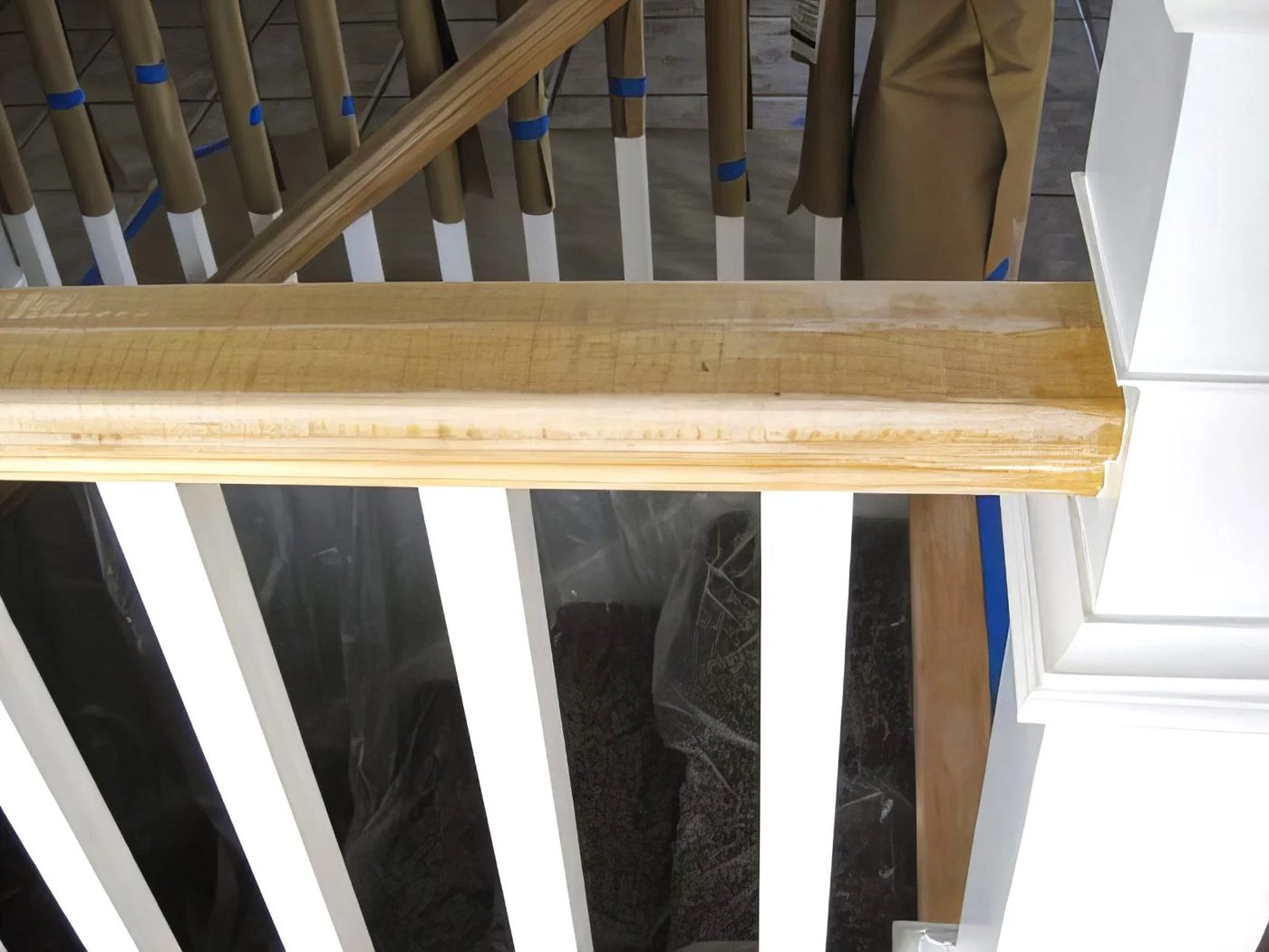 22 Stair Banister Makeover TDA Decorating And Design Featured On @Bekob 600x450 115348