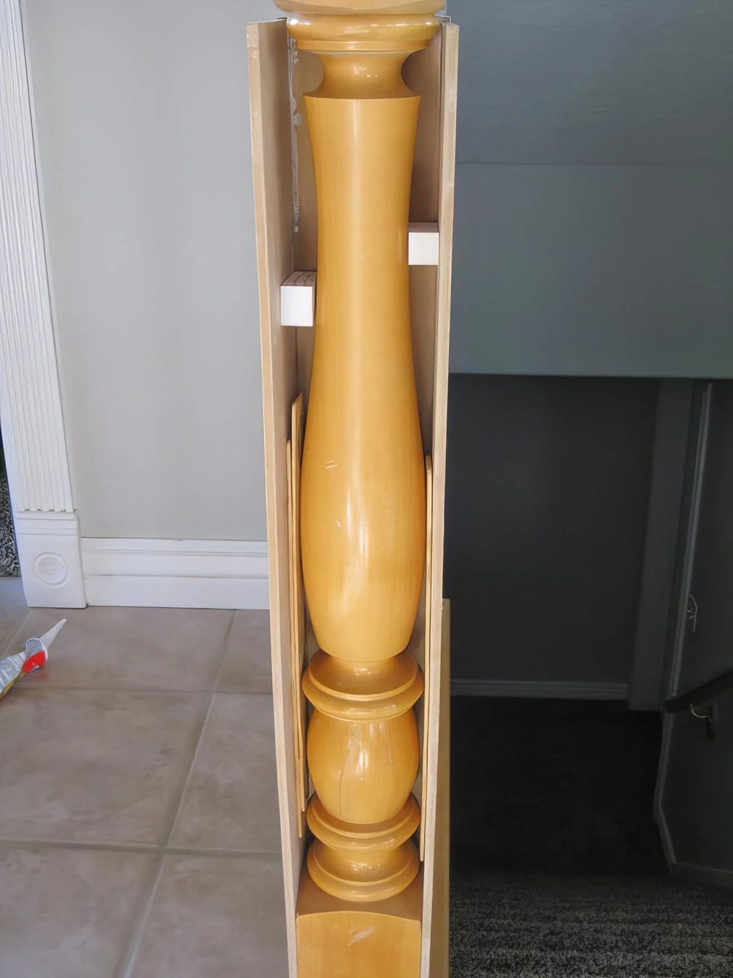 5 How To Build A Square Newel Post Around A Banister TDA Decorating And Design Featured On @Bekob 600x800 115443