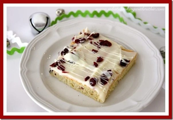 Starbucks-Cranberry-Bliss-Bar11-600x415