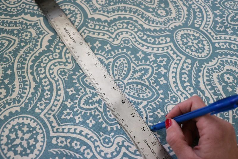 Marking Cut Line for Starched Fabric Wall