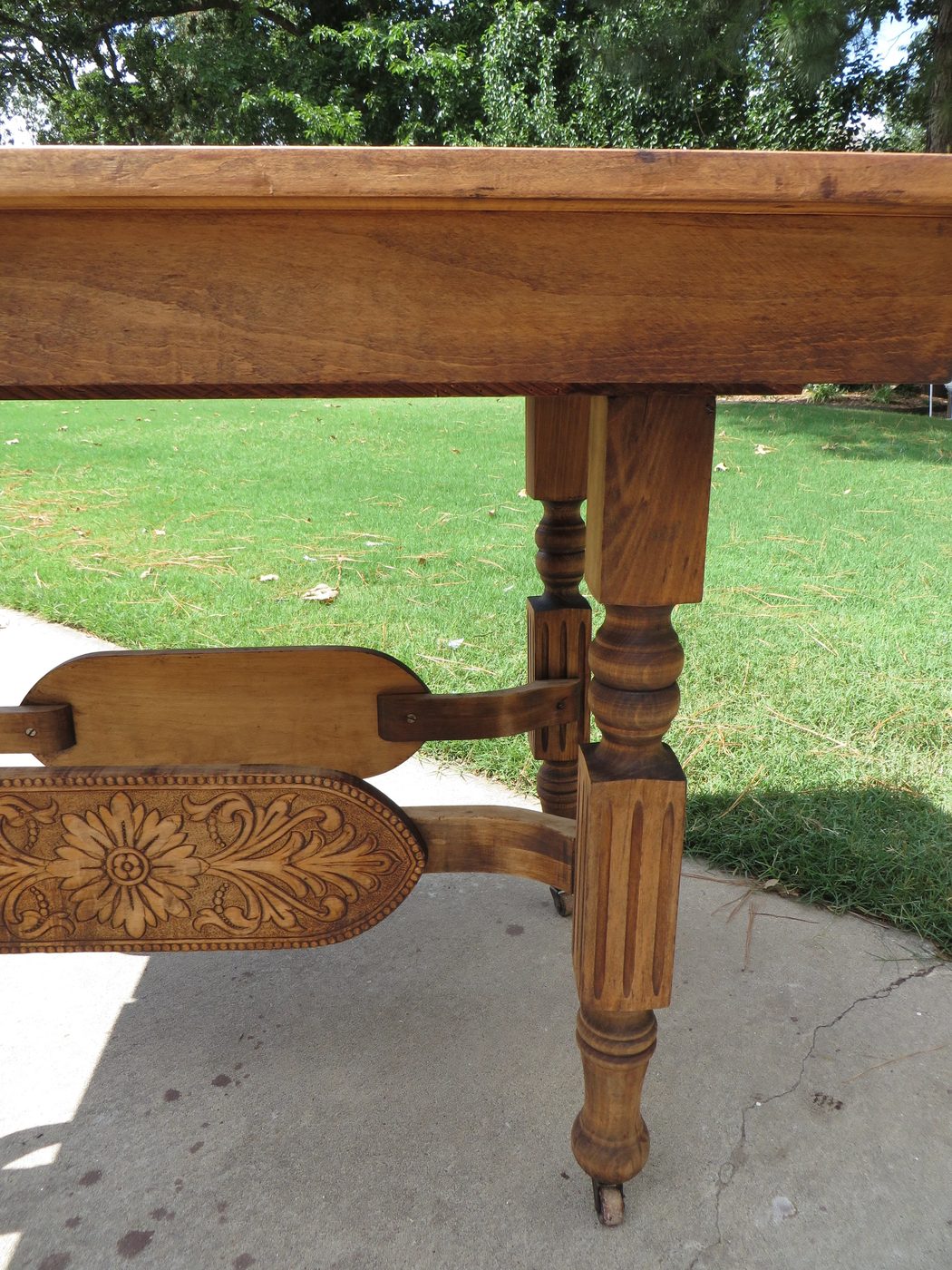 how to refinish wood furniture - Beckwith's Treasures on @Bekob - stripped