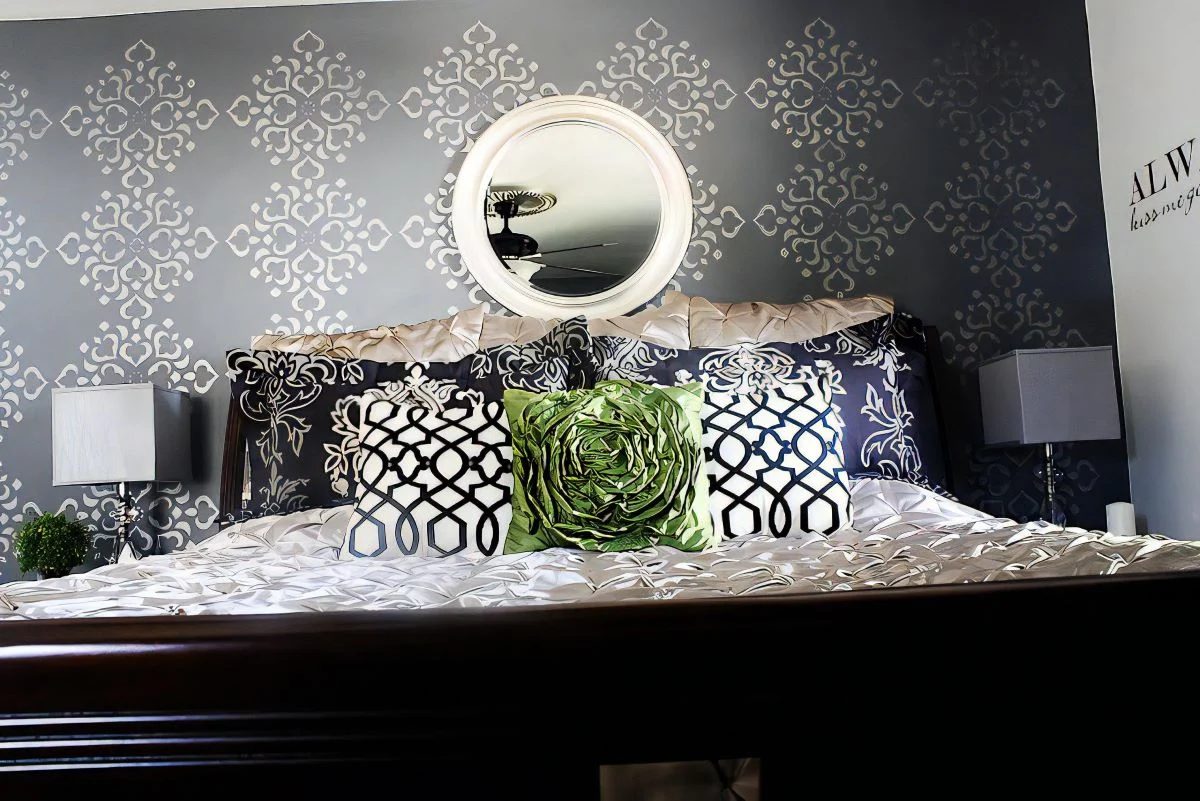 6 Stenciled Featured Wall U81 2 032412