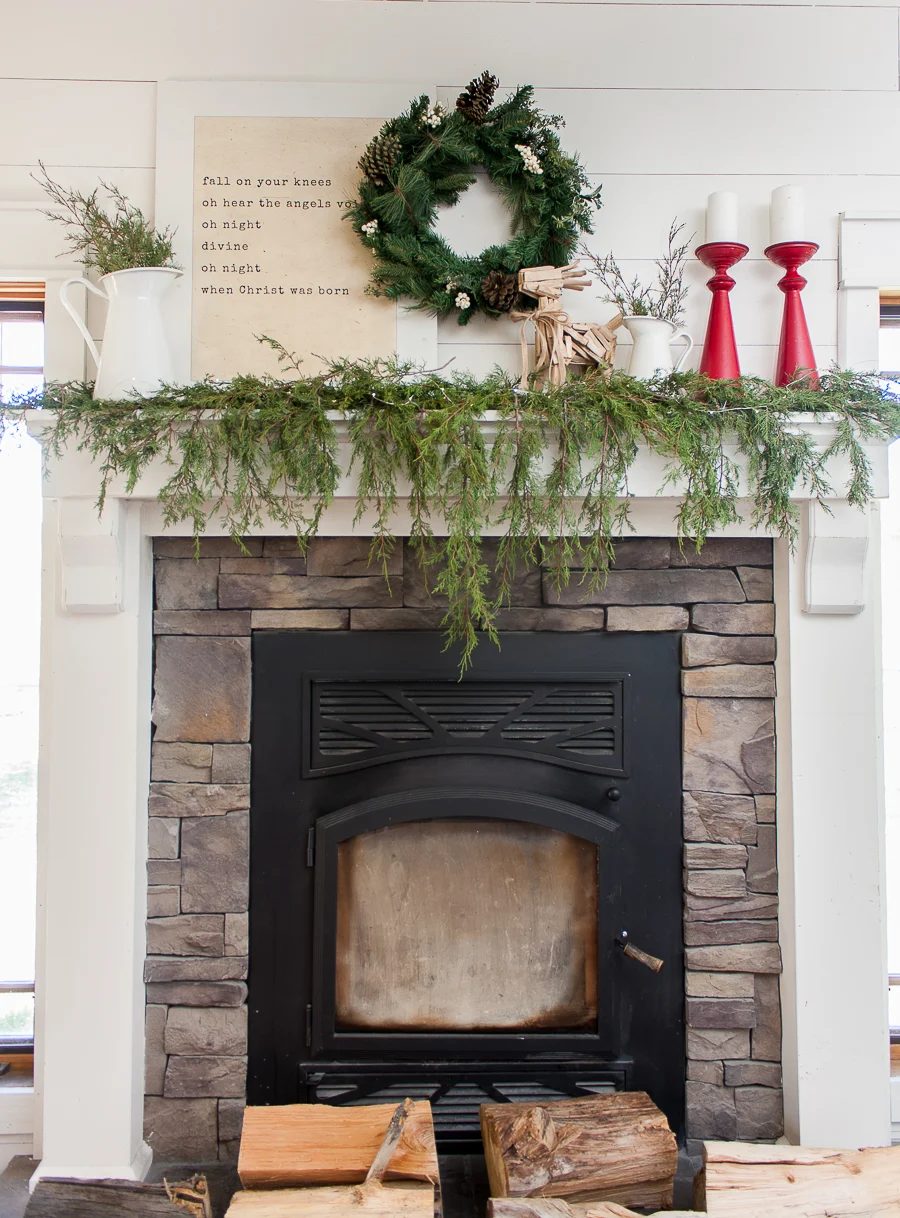 How To Style A Farmhouse Christmas Mantel