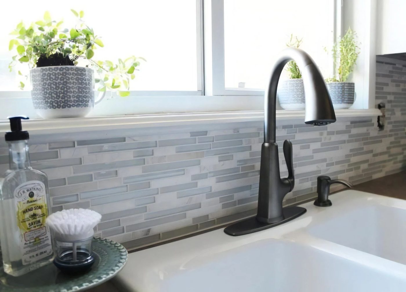 1 Smudge Resistant Pasadena Faucet In Slate For A Grey And White Kitchen House For Five Featured On Bekob 600x432 113342