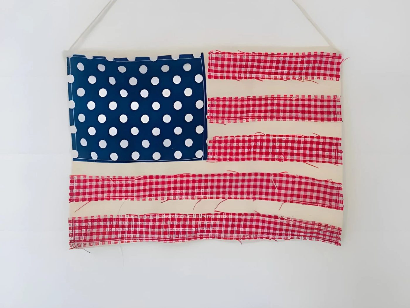 1a SCRAP FABRIC FLAG DOOR HANGER 090014