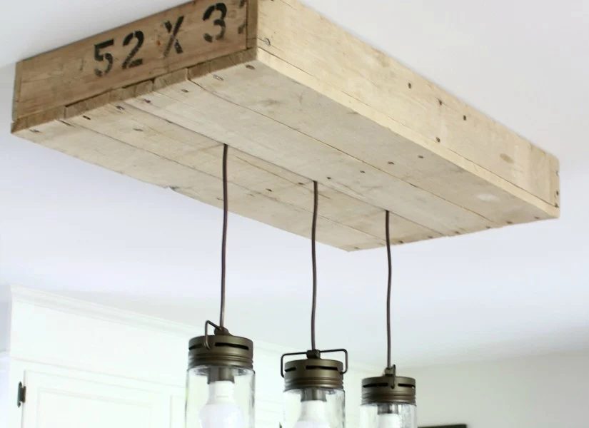 Make a Pallet Wood Light Box