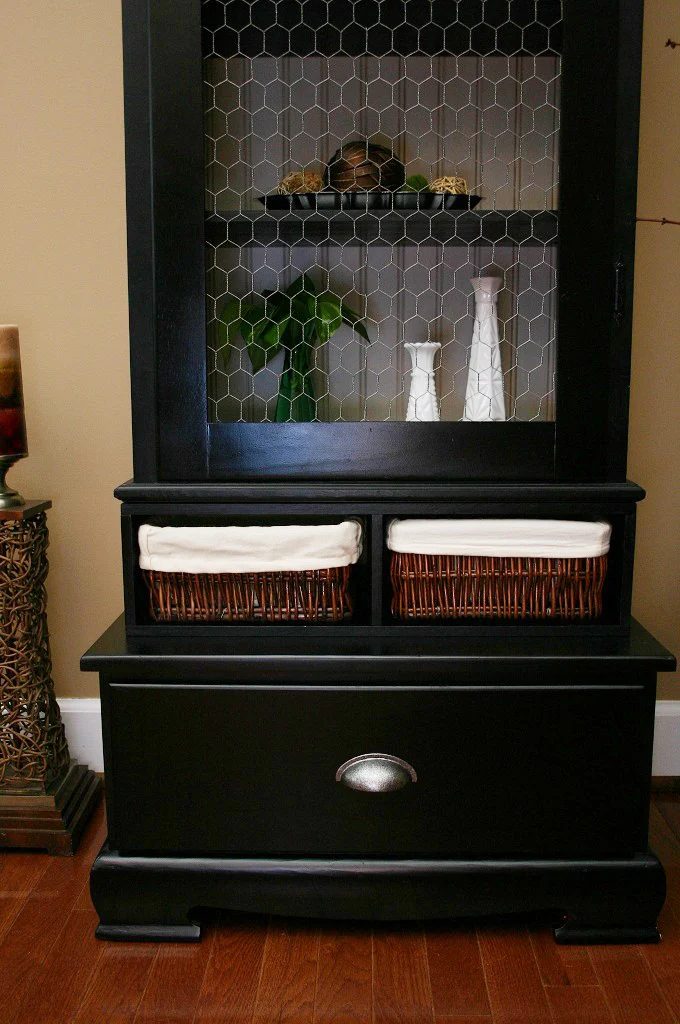 Cabinet updated painted black