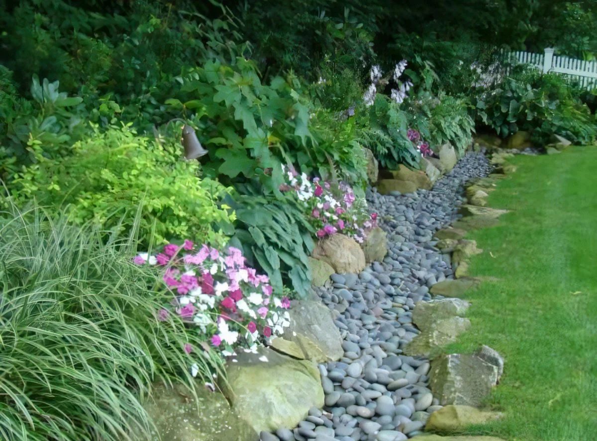 Dry Creek Garden Edging option Big Small Rocks Garden Edging 023028 1