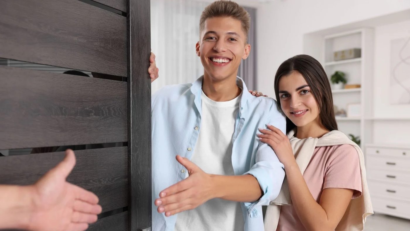 Welcome to the Neighborhood: 10 Thoughtful Housewarming Gifts for New Homeowners