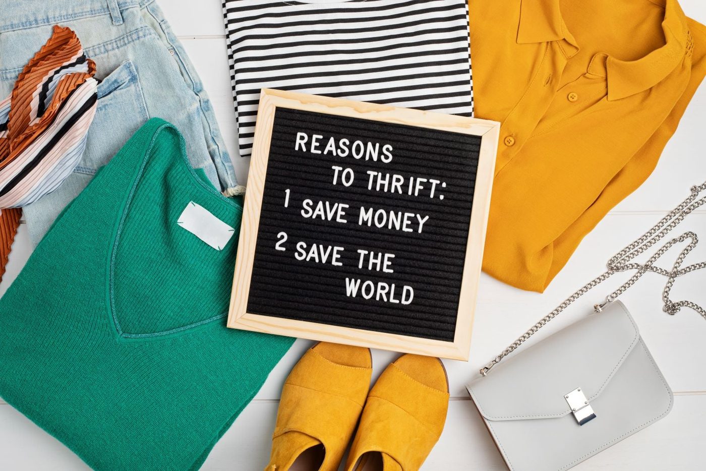 14 Tips for Thrifting Like a Pro and Scoring The Reliable Deals