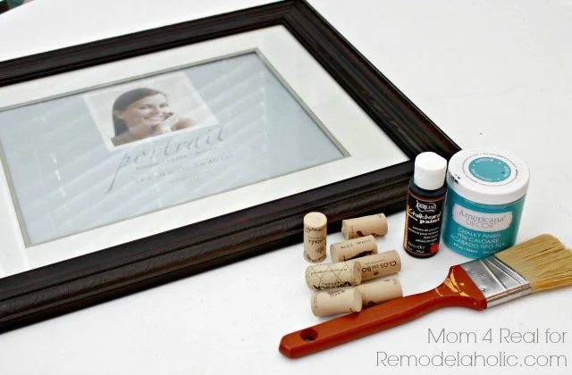 Thrifted-Frame-Turned-Chalkboard-Supplies