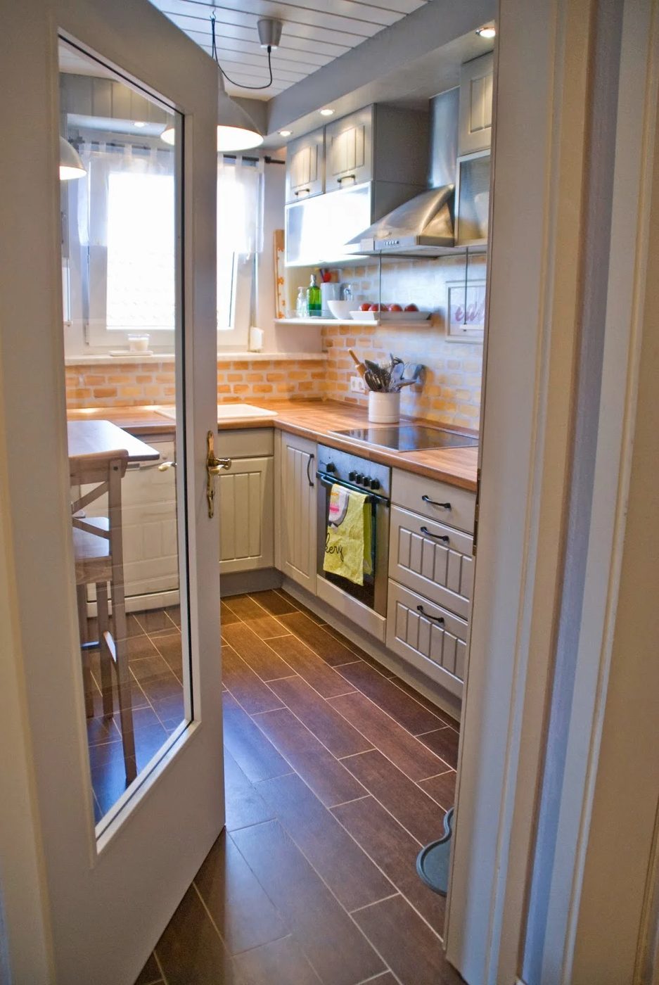 small kitchen remodel - Pudel-design featured on @Bekob
