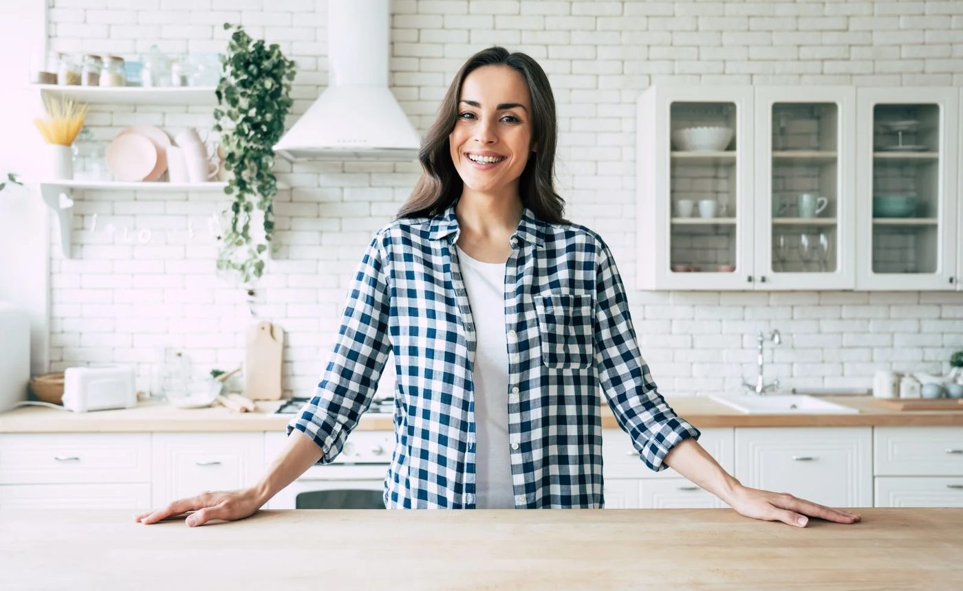 Kitchen Renovation Alternatives Happy Woman In Kitchen