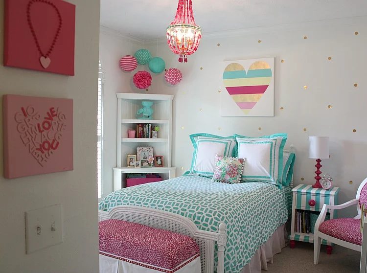 Girl's bright and bold bedroom revamp. Several fun Handmade projects. The Creativity Exchange