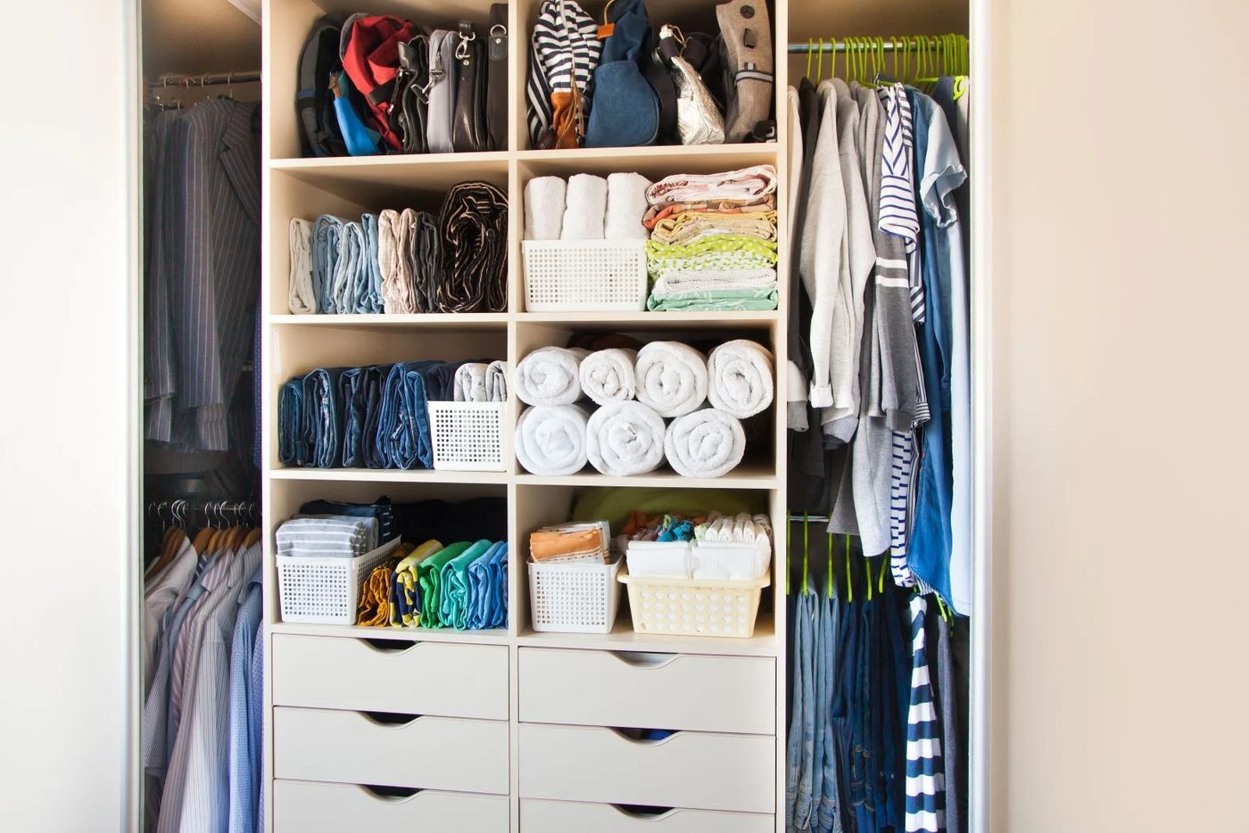 19 Small Closet Organization options for a Happy Clean Home