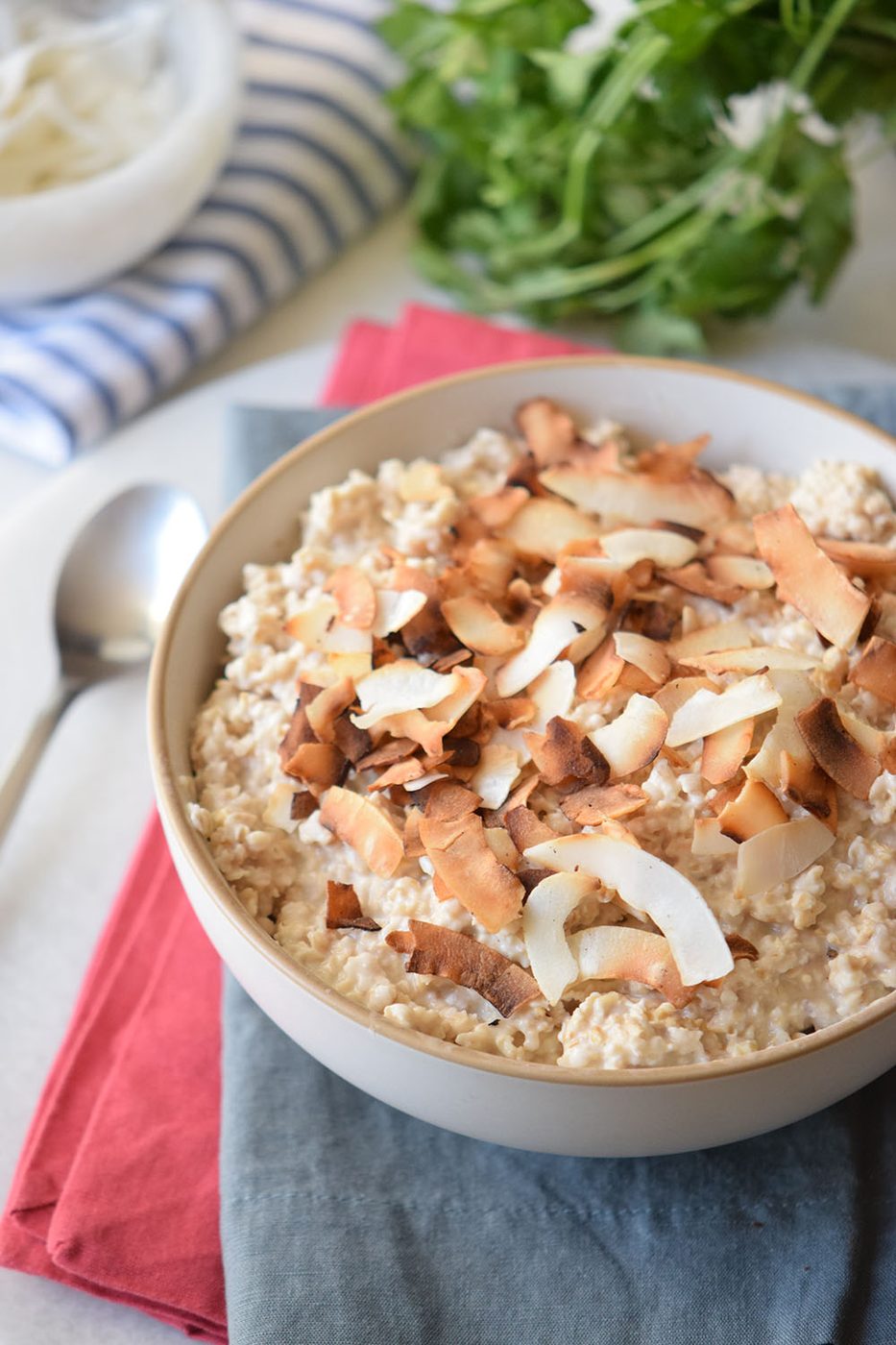 The well fitted healthy and sweet breakfast option! Toasted Coconut Oatmeal via Bekob.com